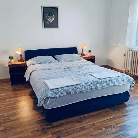 Apartment El&ma - 3 Bedroom Close To Center, Sunnyland With Balcony- Free Parking *