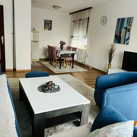 El&ma - 3 Bedroom Close To Center, Sunnyland With Balcony- Free Parking Apartment Sarajevo