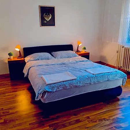 Aura Apartment