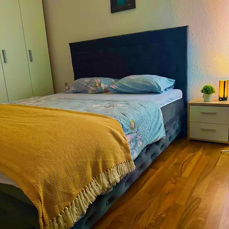 Apartment El&ma - 3 Bedroom Close To Center, Sunnyland With Balcony- Free Parking *